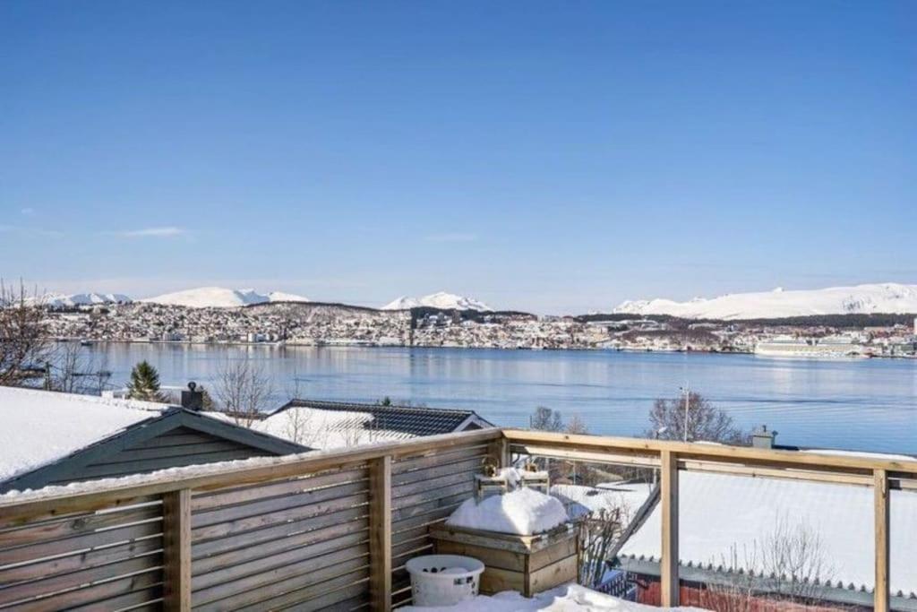 Cozy Home. Fantastic View And Parking * Tromsø